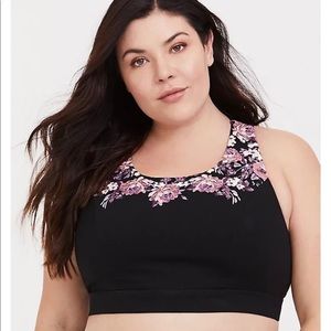 Cross back sports bra